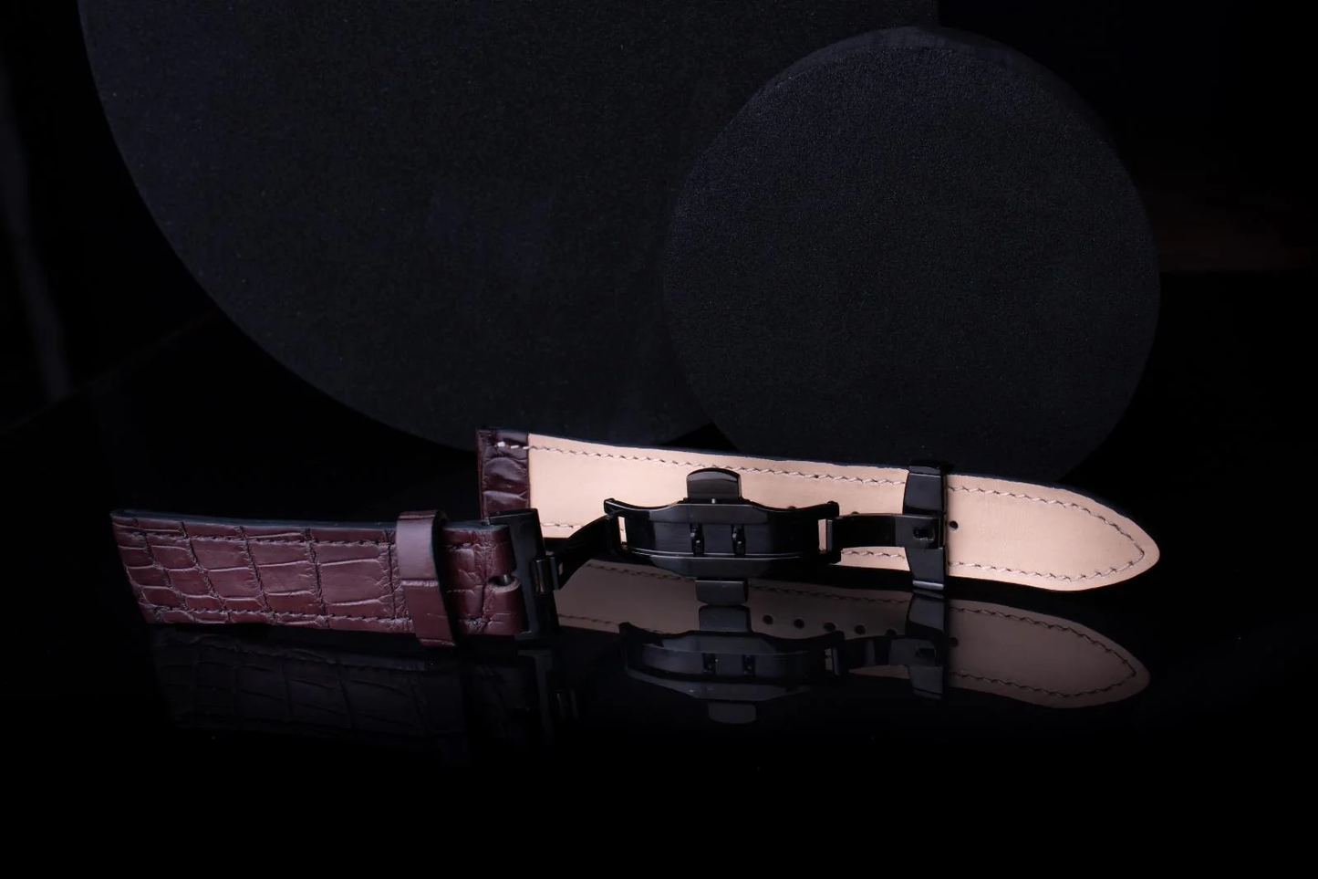 Kožený řemínek AP Croco Heritage z krokodýlí kůže - hnědý - Ručně šitý