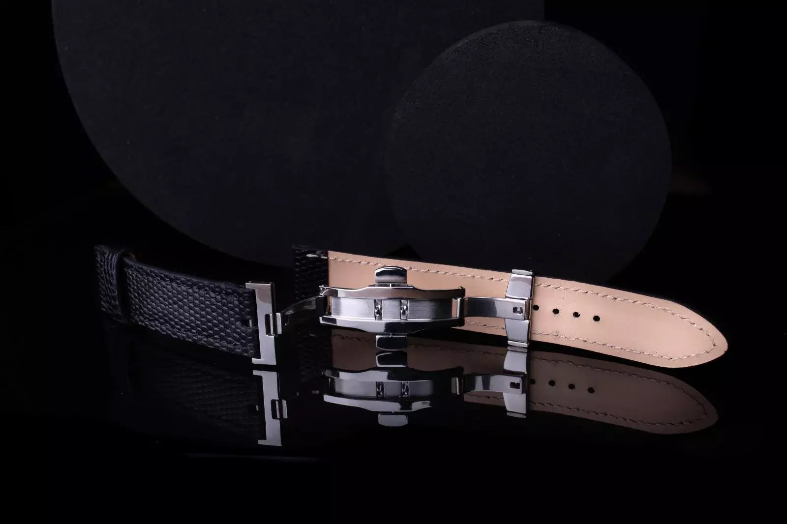 Kožený řemínek AP Iguana Prestigio z leguáni kůže - černý - Ručně šitý