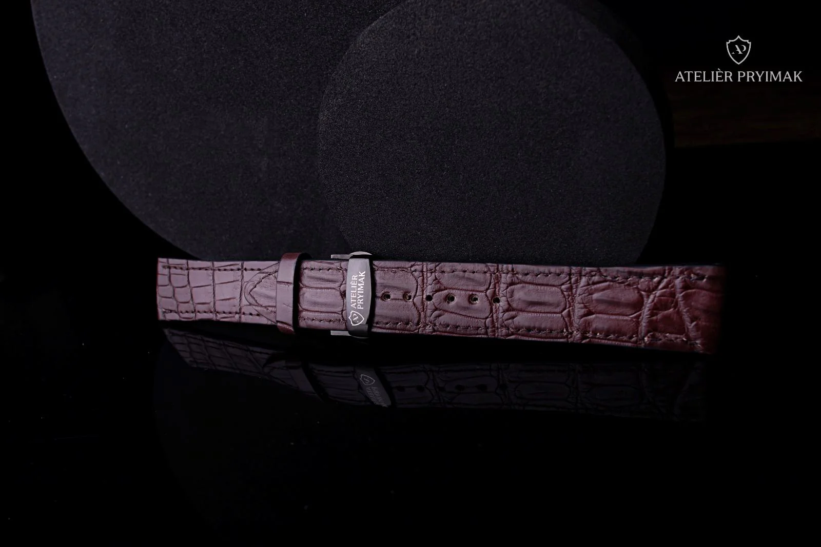 Kožený řemínek AP Croco Heritage z krokodýlí kůže - hnědý - Ručně šitý