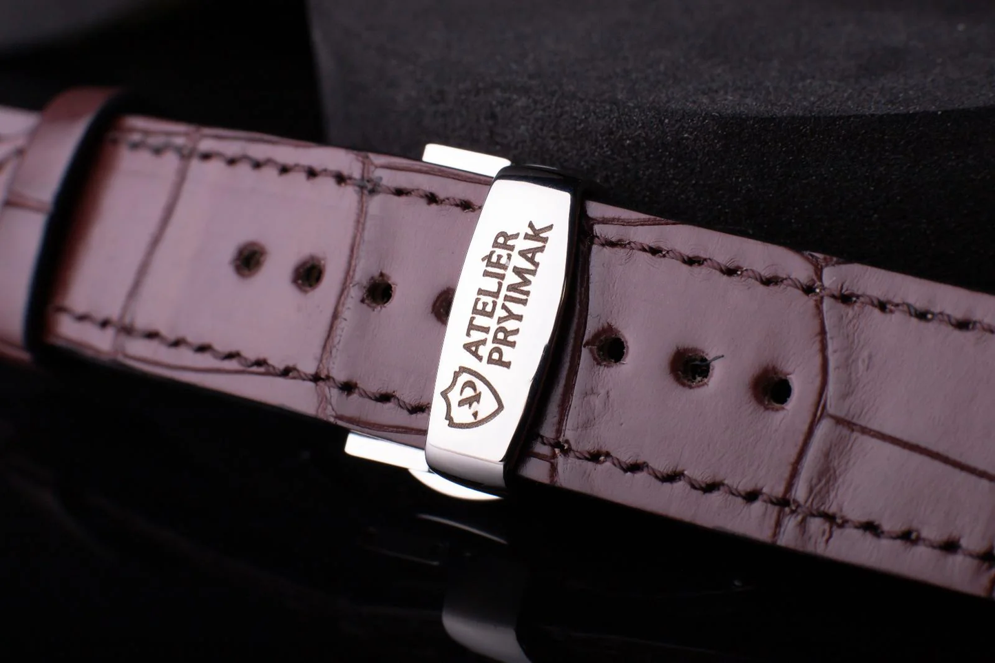 Kožený řemínek AP Croco Heritage z krokodýlí kůže - hnědý - Ručně šitý