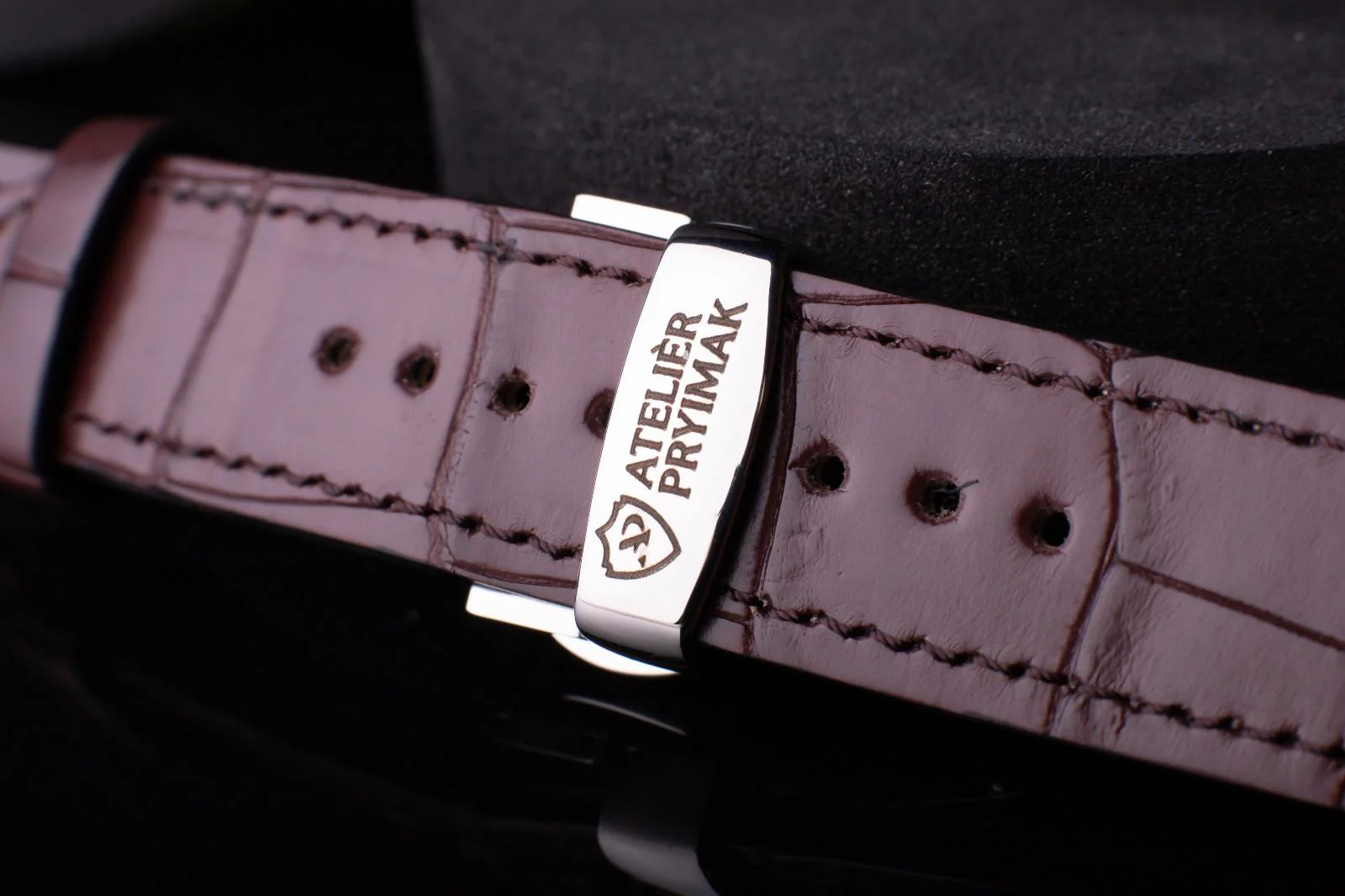 Kožený řemínek AP Croco Heritage z krokodýlí kůže - hnědý - Ručně šitý