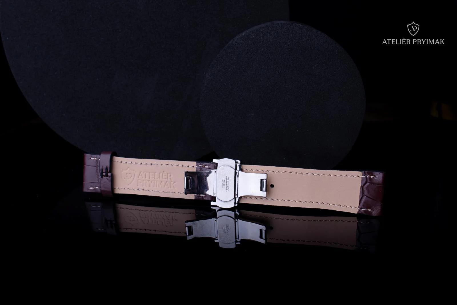 Kožený řemínek AP Croco Heritage z krokodýlí kůže - hnědý - Ručně šitý