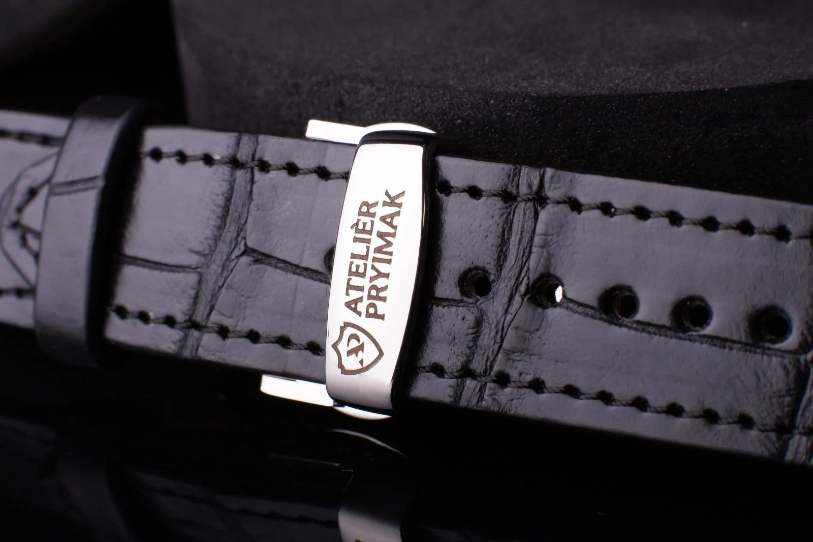 Kožený řemínek AP Croco Heritage z krokodýlí kůže - černý - Ručně šitý