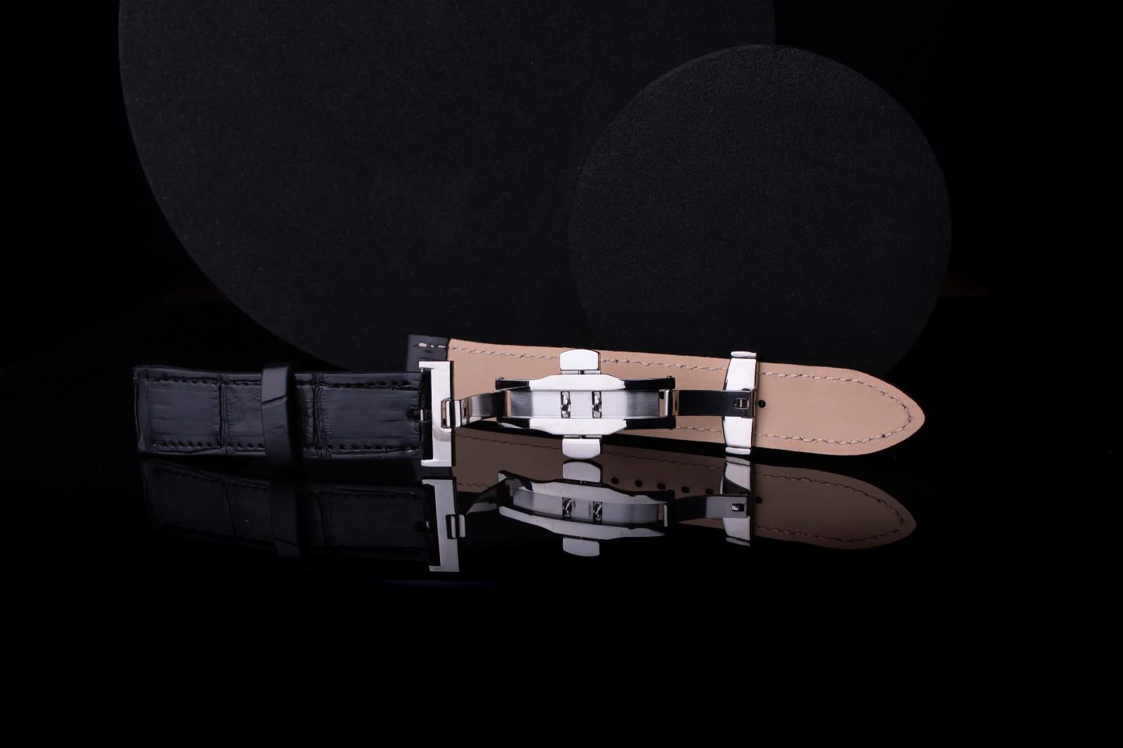 Kožený řemínek AP Croco Heritage z krokodýlí kůže - černý - Ručně šitý