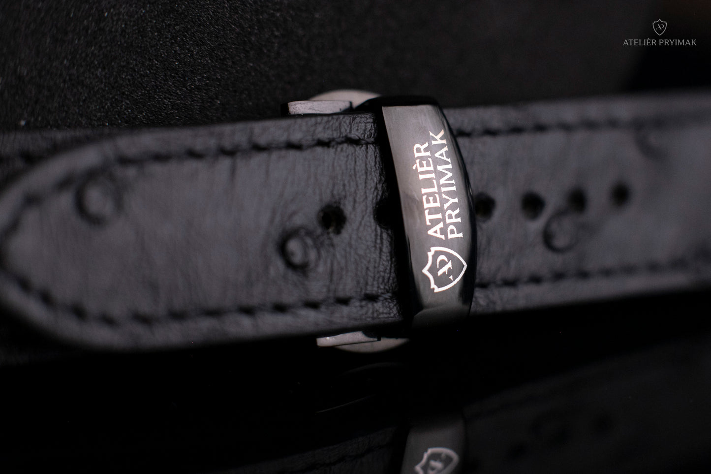 Kožený řemínek AP Prestige z pštrosí kůže - černý - Ručně šitý