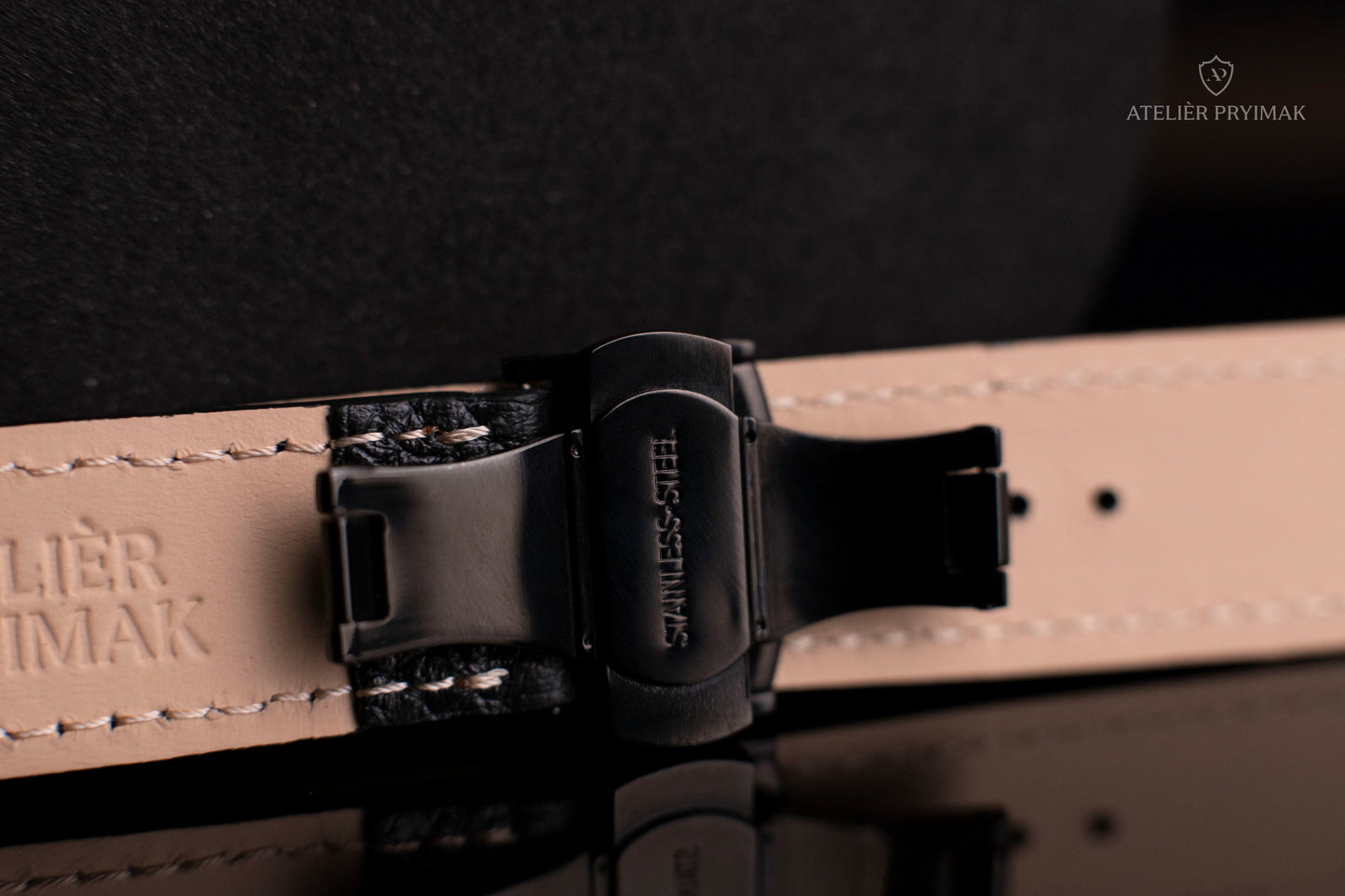 Řemínek z Přírodní Texturované Kůže – Černý