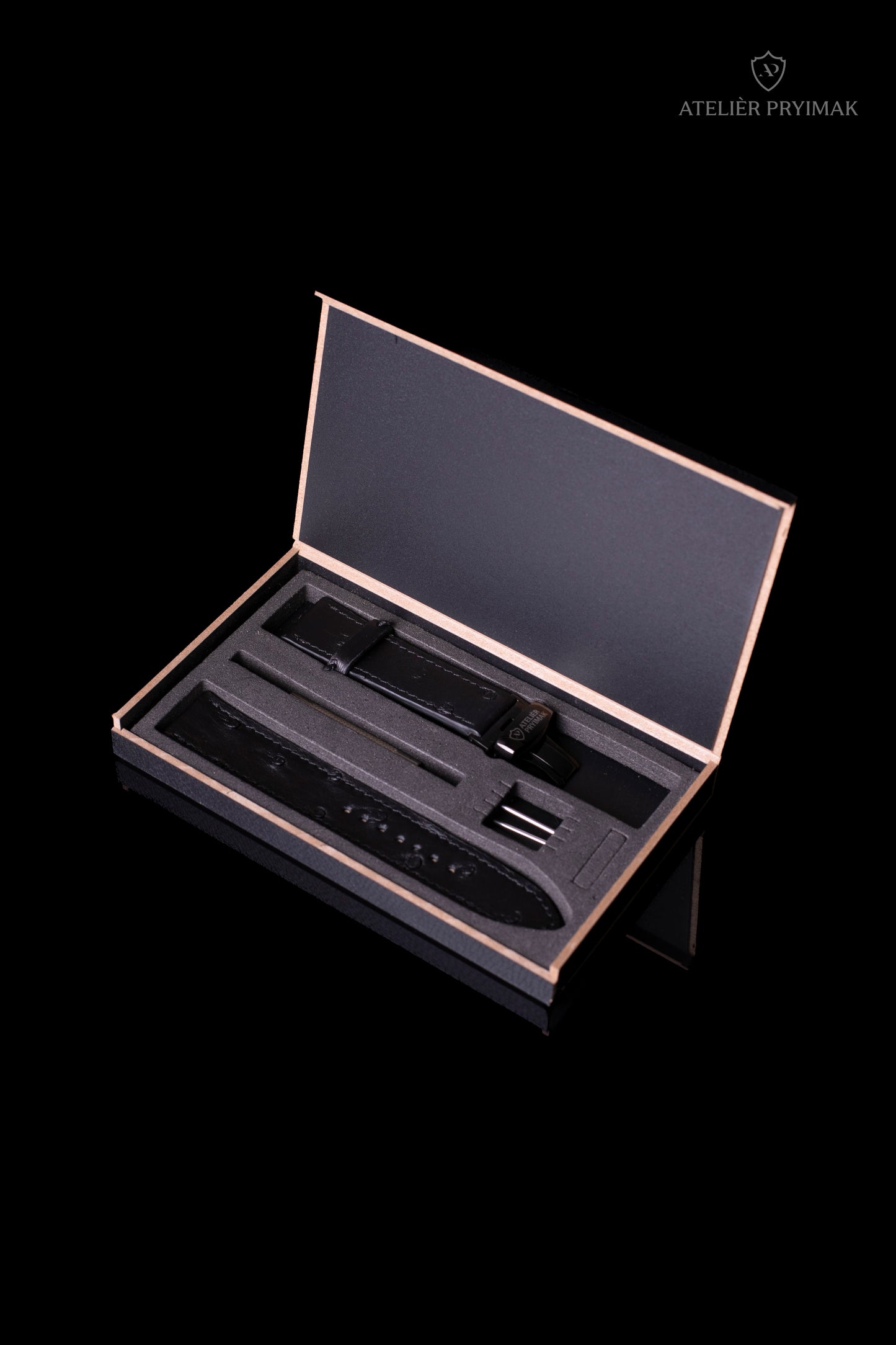 Kožený řemínek AP Prestige z pštrosí kůže - černý - Ručně šitý