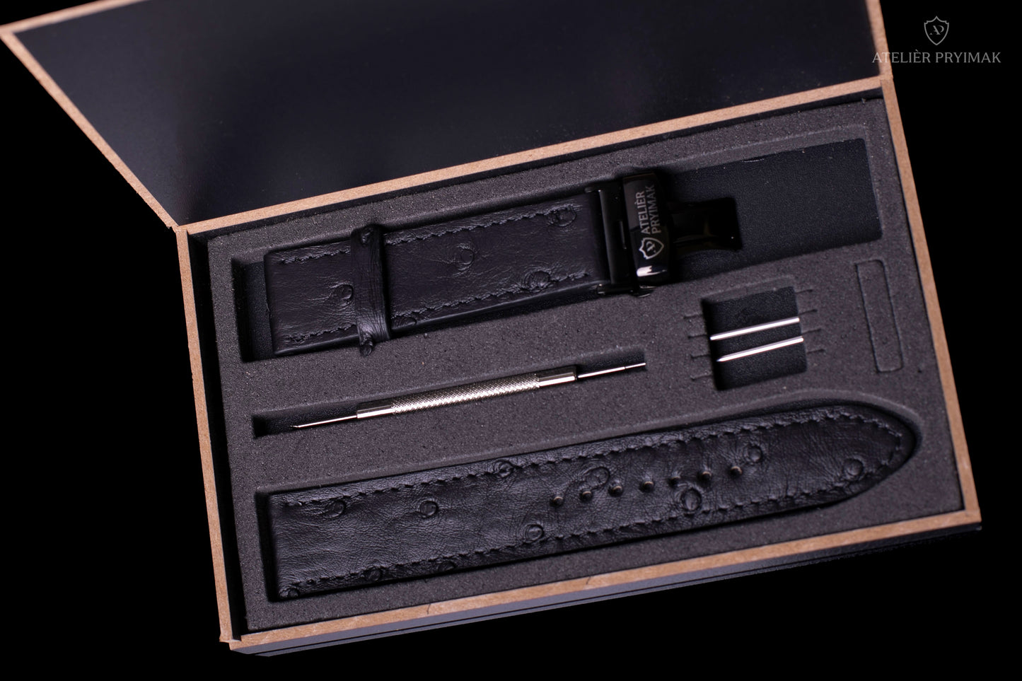 Kožený řemínek AP Prestige z pštrosí kůže - černý - Ručně šitý