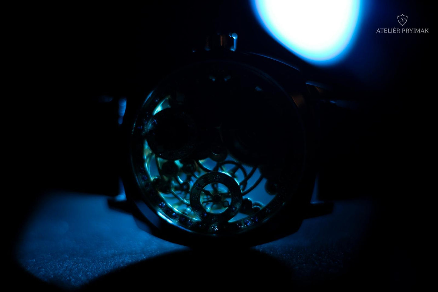 Skeletové Hodinky Ateliér Pryimak – Le Regulateur