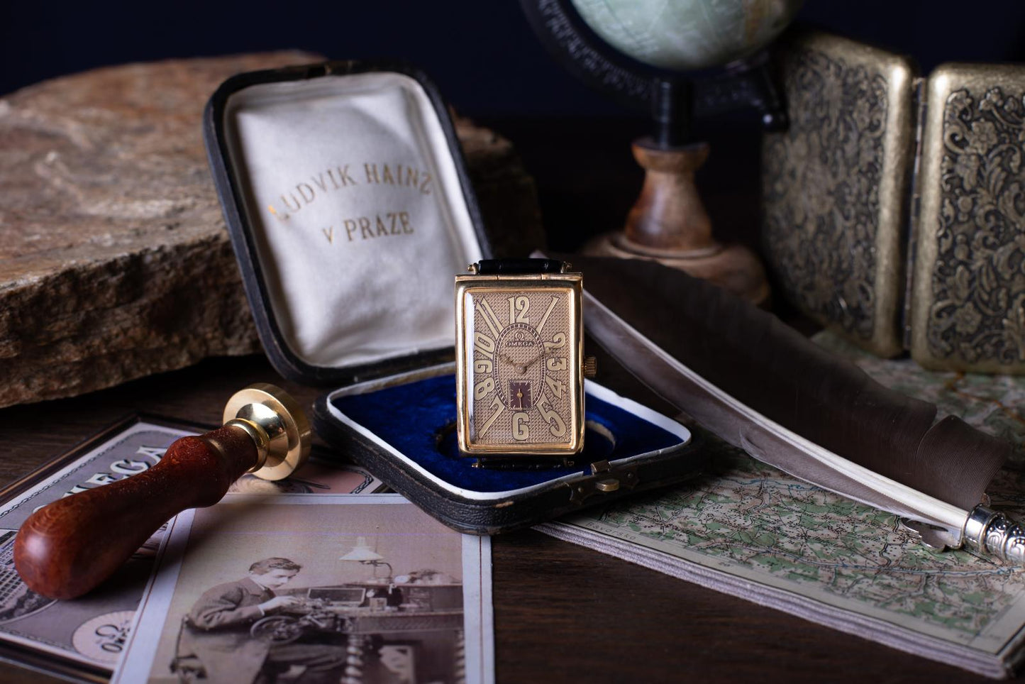 Starožitné švýcarské hodinky Omega ART DÉCO 1942