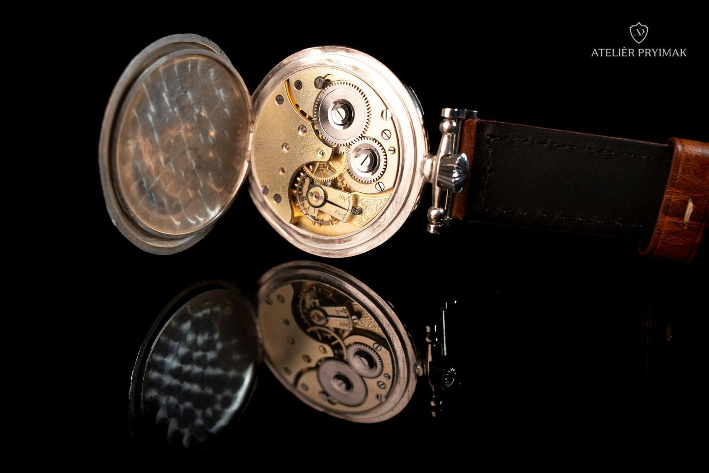 Starožitné švýcarské stříbrné hodinky OMEGA 1903